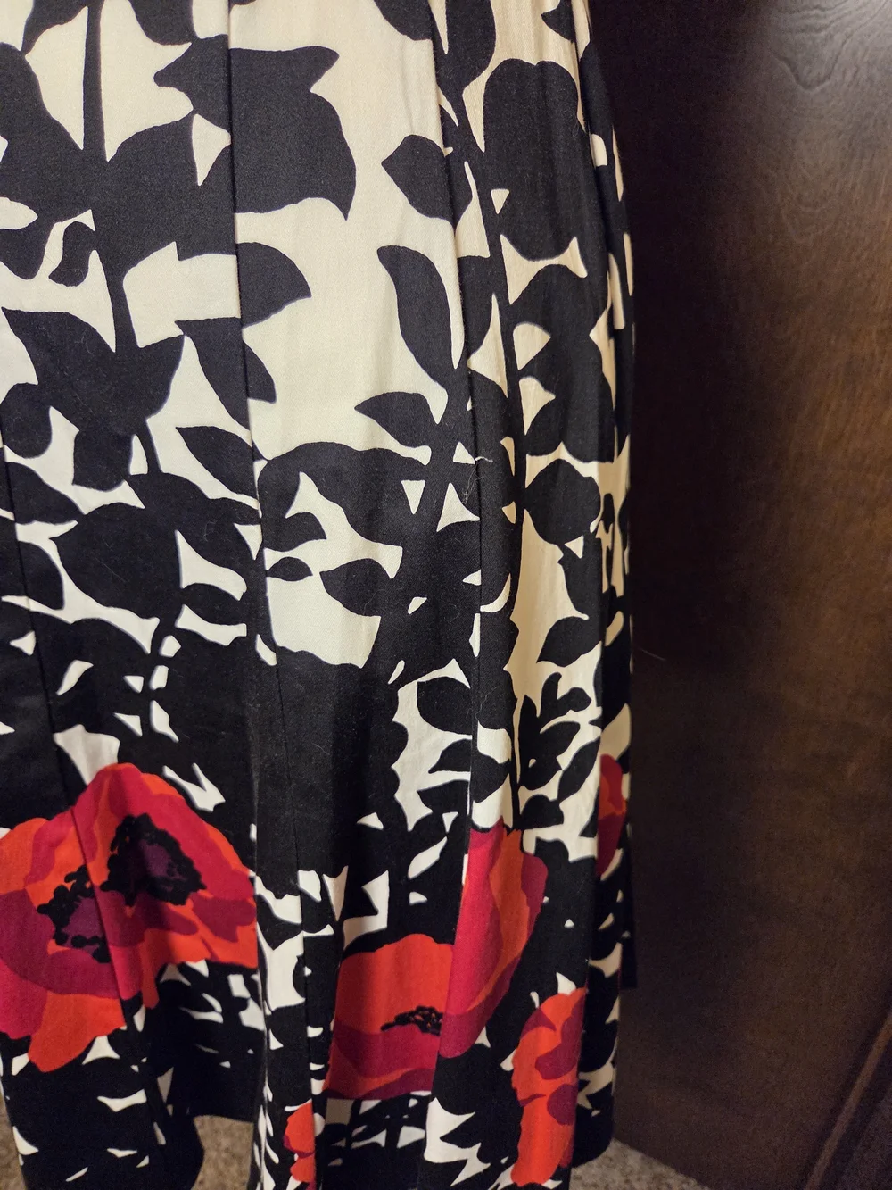Nine West Black & White Floral Midi Dress with Red Floral Border NWT - Picture 6 of 14